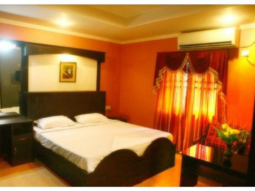 Hotel Priya Chengannur ห้อง รูปภาพ
